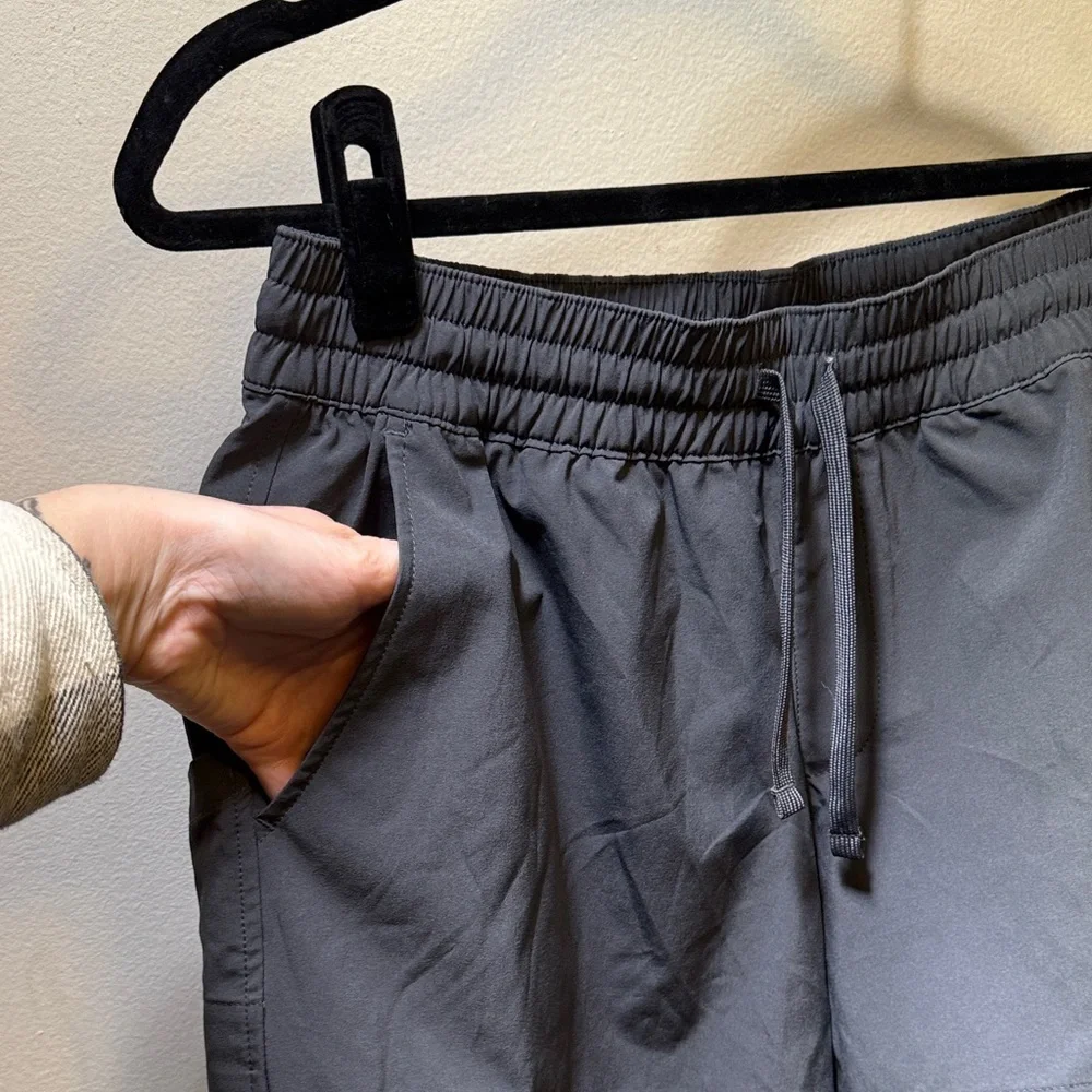 Field & Stream Women's Charcoal Athletic Shorts - Picture 3 of 6